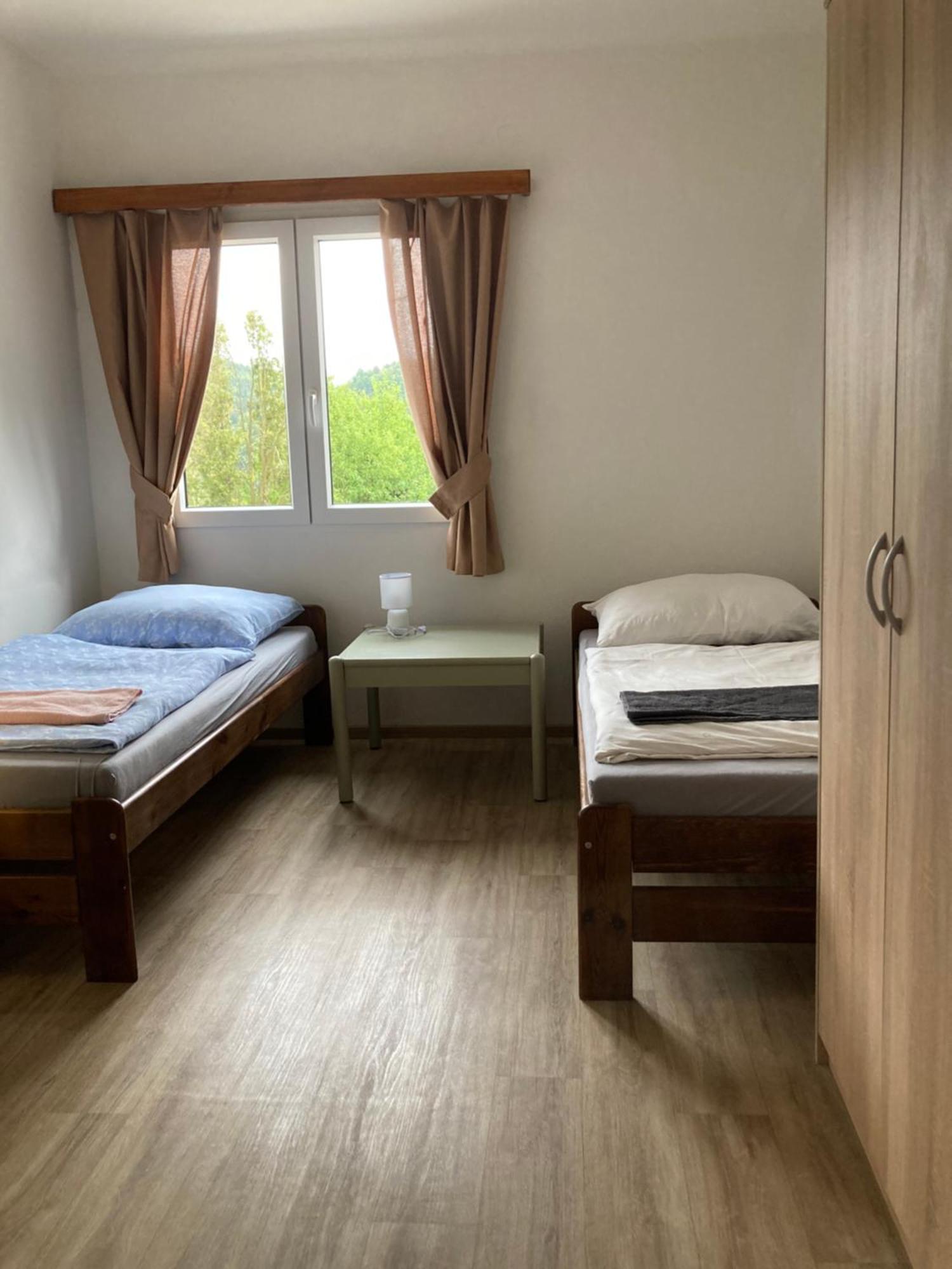 Penzion Cholin Novy Knin エクステリア 写真