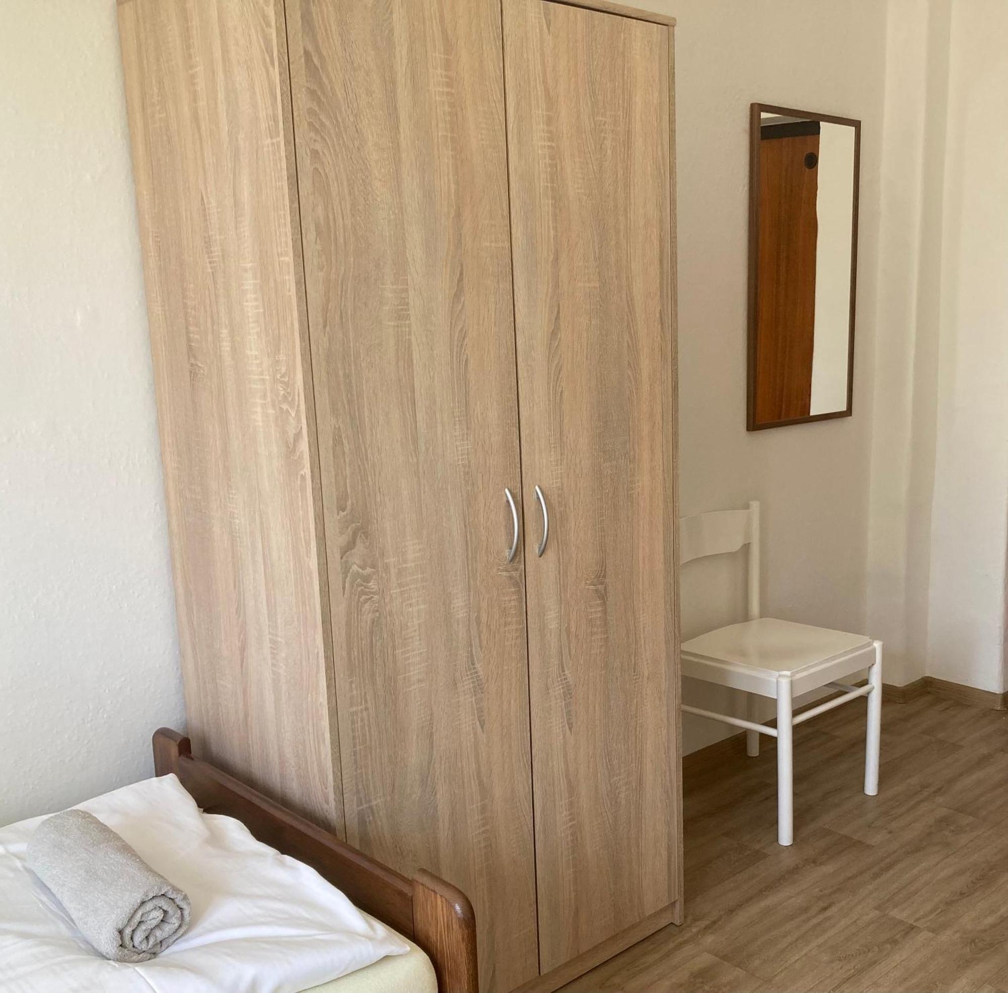 Penzion Cholin Novy Knin エクステリア 写真